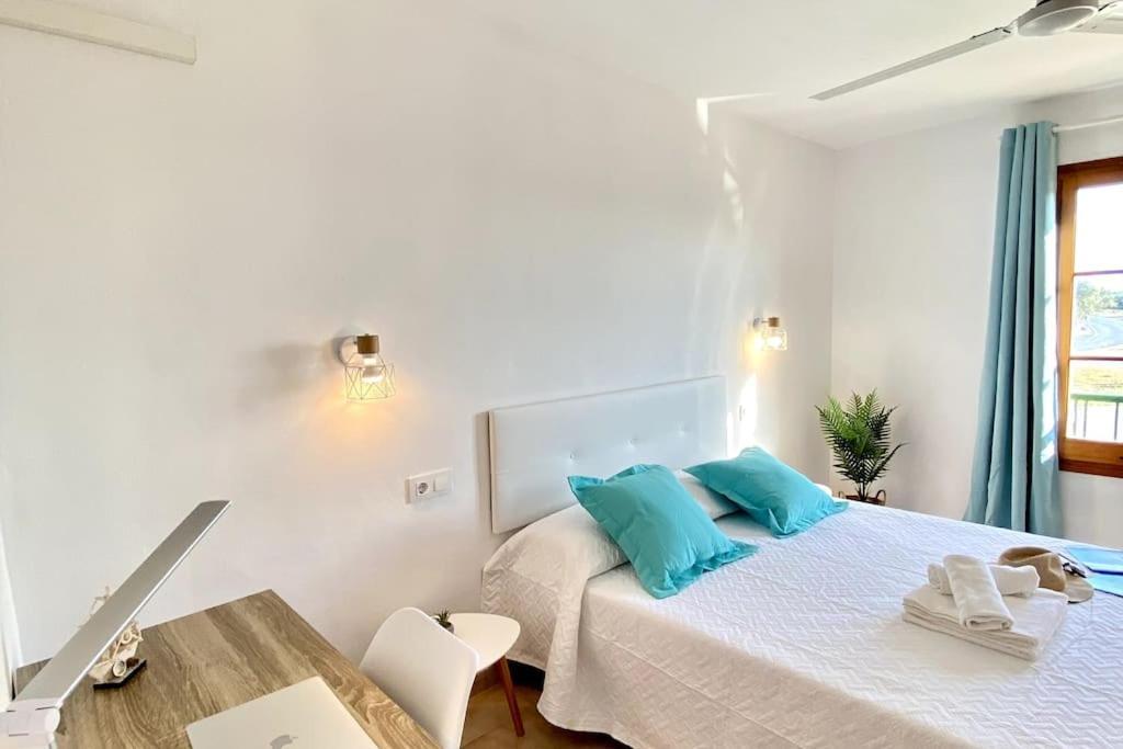 קאלה אן בלאנס Apartament Sa Farola - Ac, Wifi , Pool, Beach מראה חיצוני תמונה